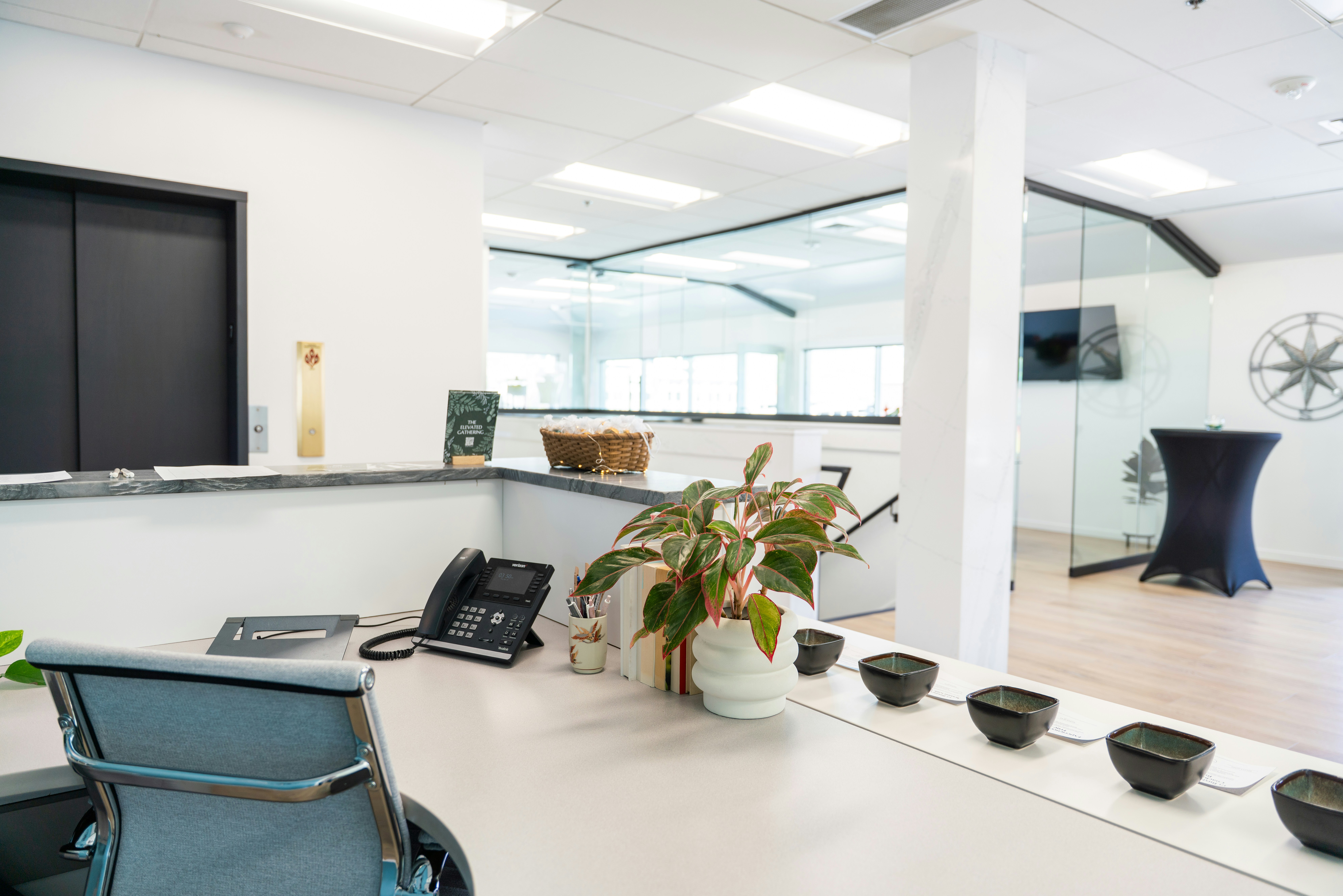 Cleaner cleaning an office